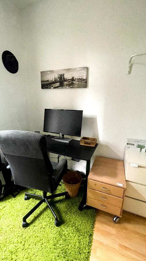 Gemutliche, Zentralgelegene Wohnung Karlsruhe Kültér fotó
